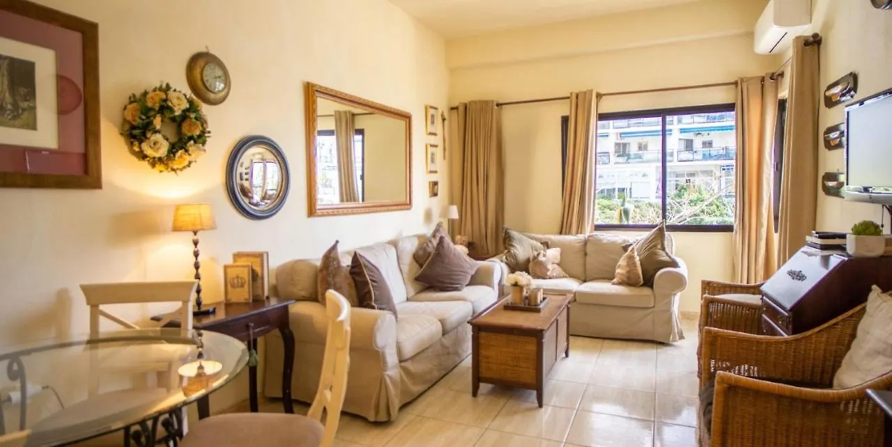 Skol 130. One Bedroom Apartment With Sea Views In Marbella Centre