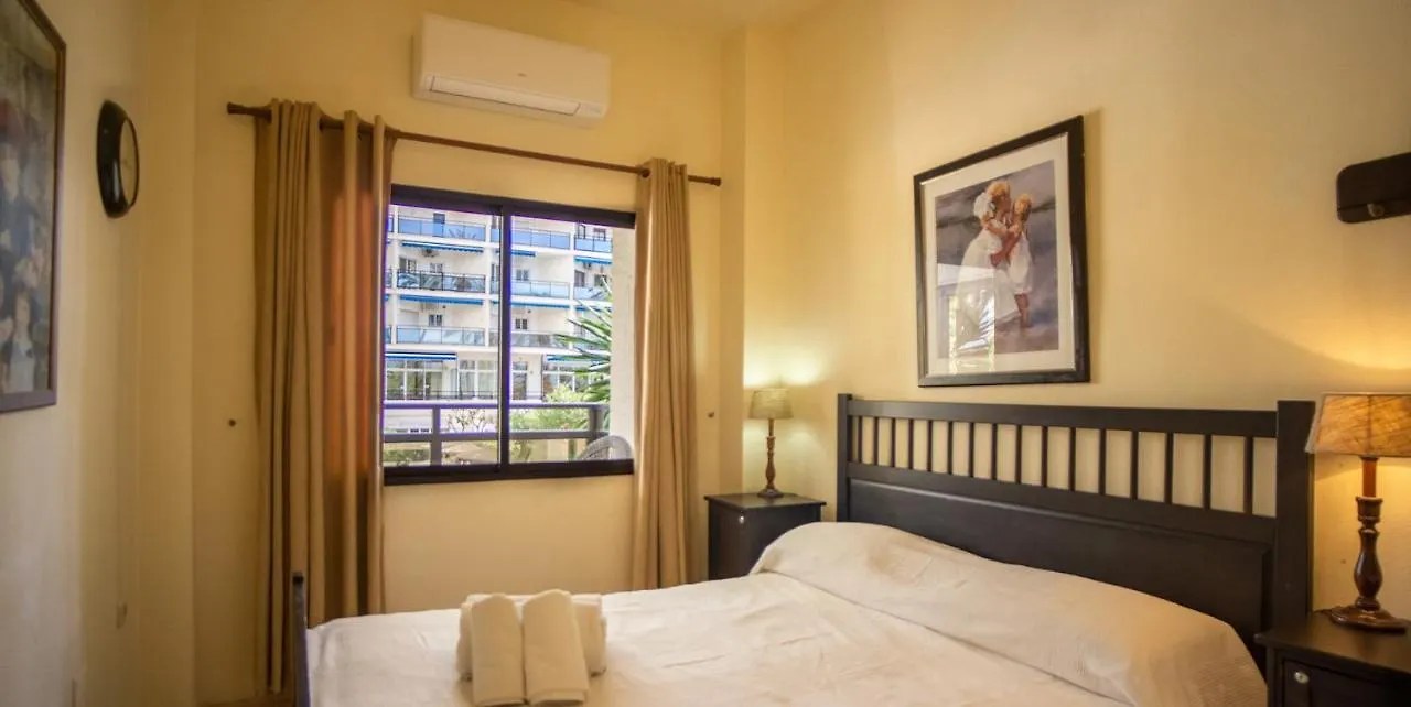 Skol 130. One Bedroom Apartment With Sea Views In Marbella Centre
