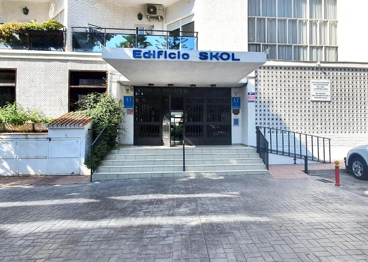 Skol 130. One Bedroom Apartment With Sea Views In Marbella Centre