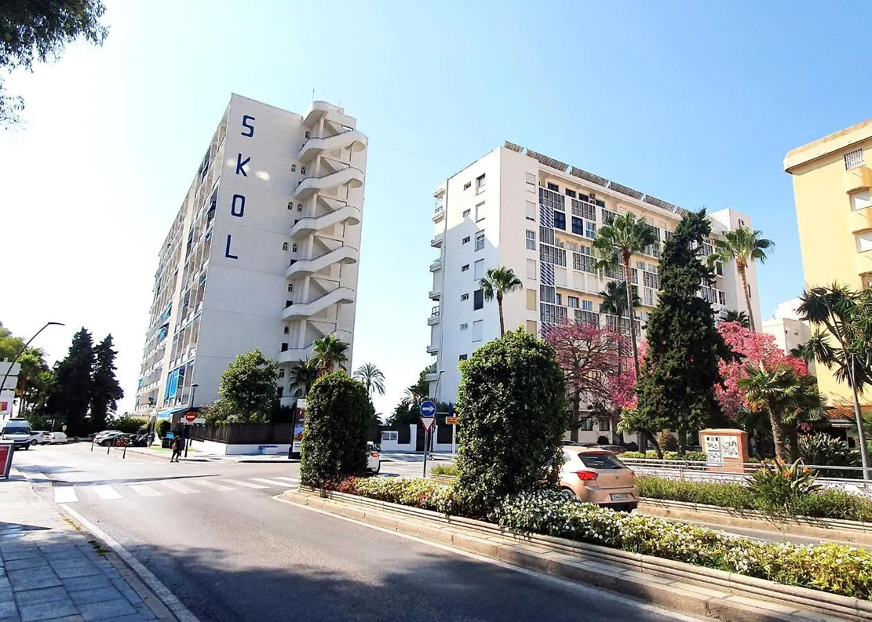 Skol 130. One Bedroom Apartment With Sea Views In Marbella Centre 0*,  Spanien