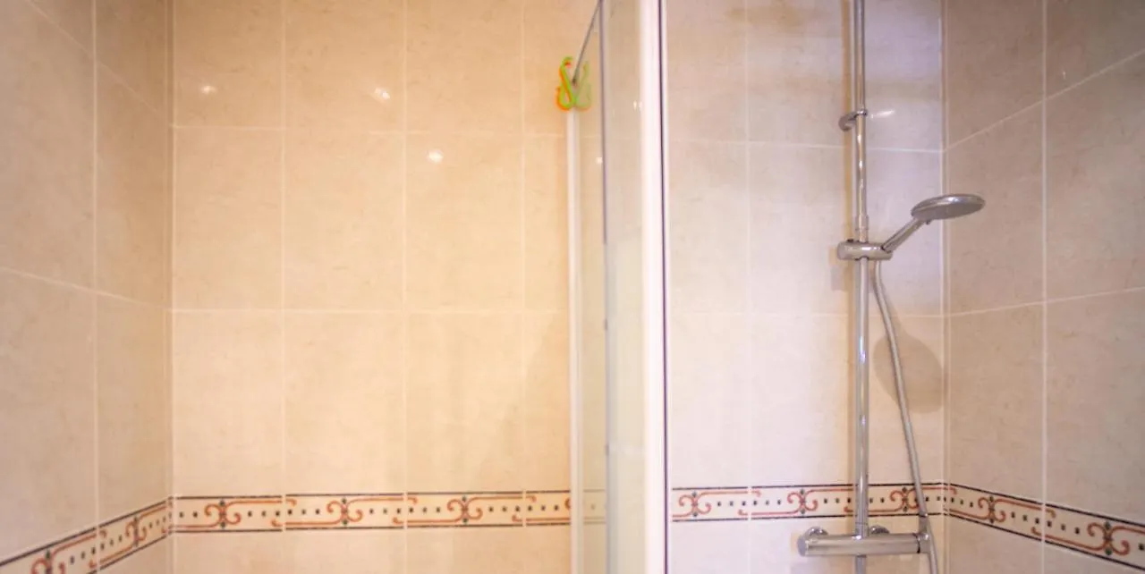 Skol 130. One Bedroom Apartment With Sea Views In Marbella Centre